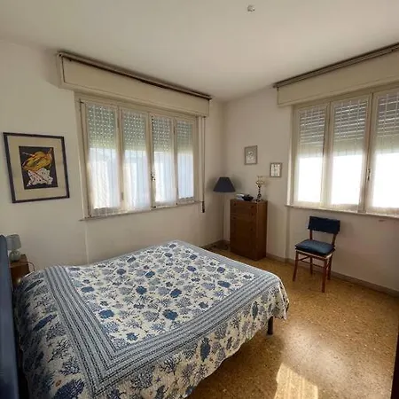Apartment Sunny 2-bedrooms