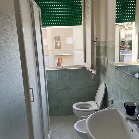 Sunny 2-bedrooms Lido di Camaiore